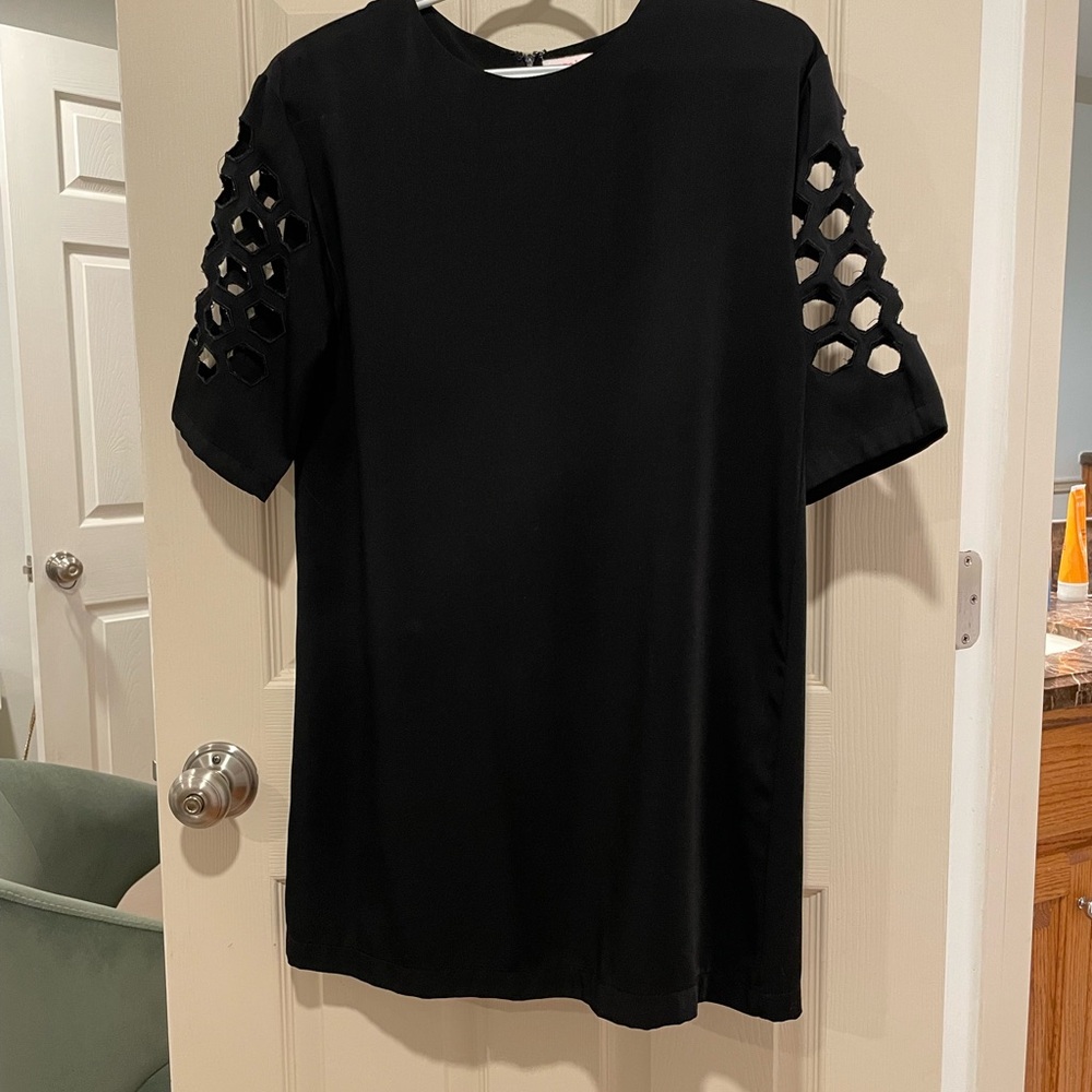 Nameless Elegant Black Short Sleeve Dress with Geometric Sleeves